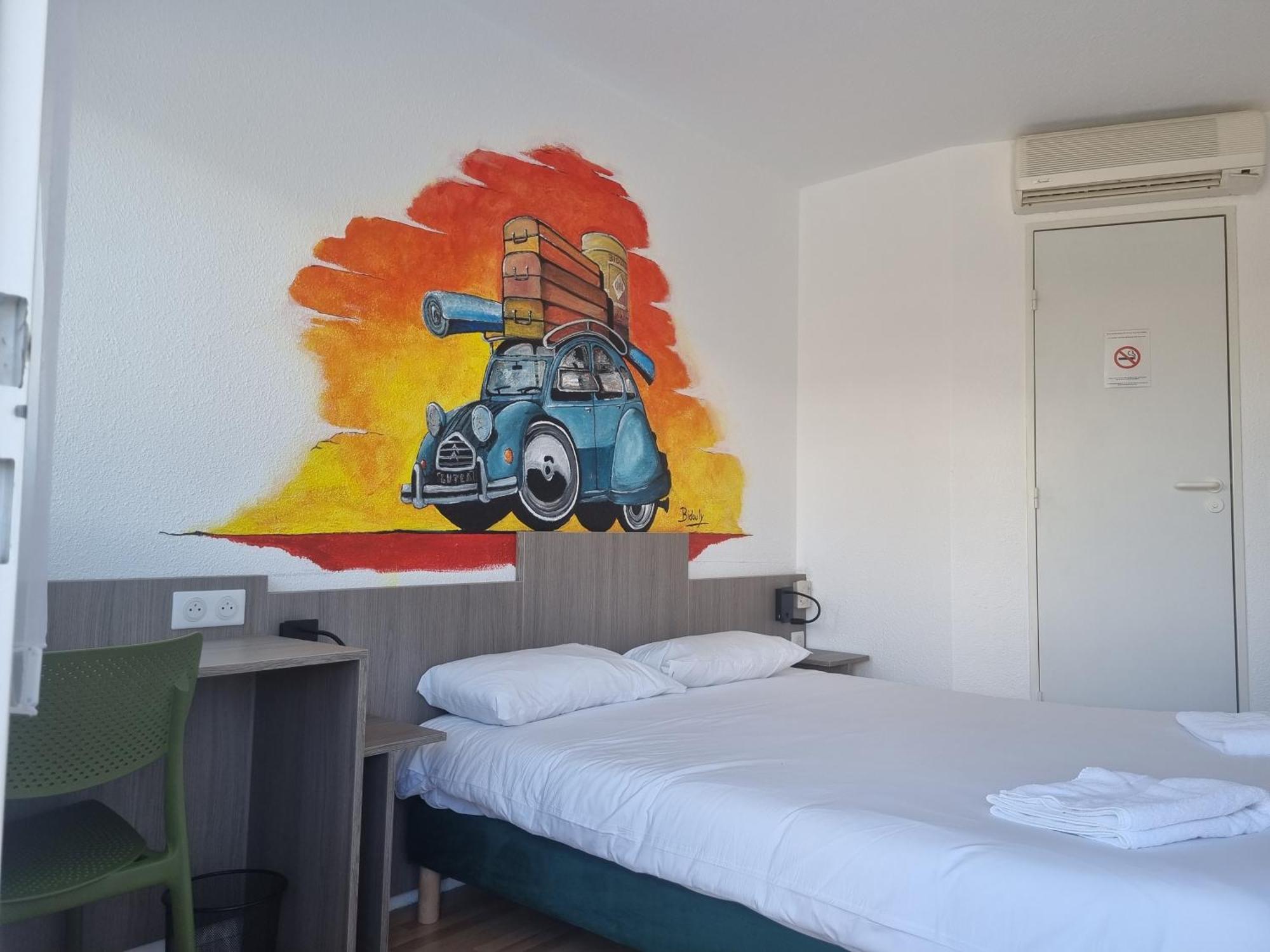 The Originals Access, Hotel Le Lutea Riom-es-Montagnes Exterior photo
